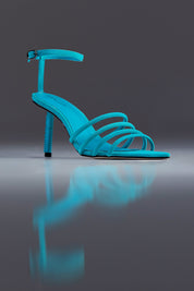 SANDÁLIA MADELEINE - couro camurça azul tuquesa/ salto macramê