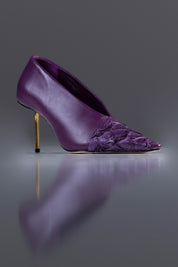 SCARPIN AMÉLIE - couro de pirarucu e pelica púrpura/ salto aço banhado a ouro