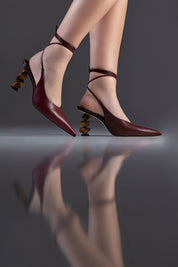 SLINGBACK SOPHIE - couro pelica vinho e vinho escuro/ salto pedras naturais olho de tigre