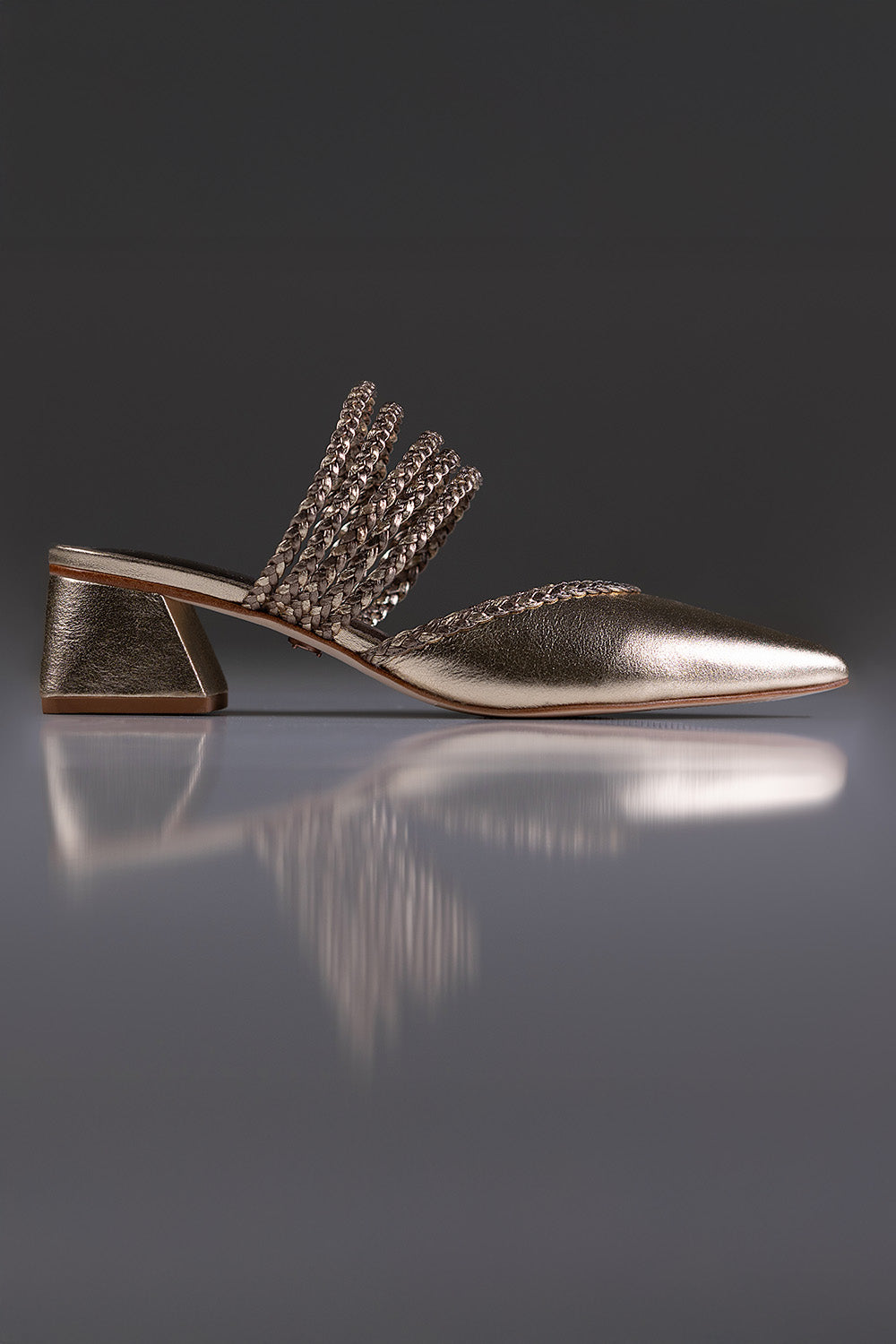 MULE CECÍLIA - couro champagne e prata velho