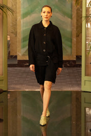 MULE MARGOT - couro de pirarucu verde menta/salto madeira esculpida