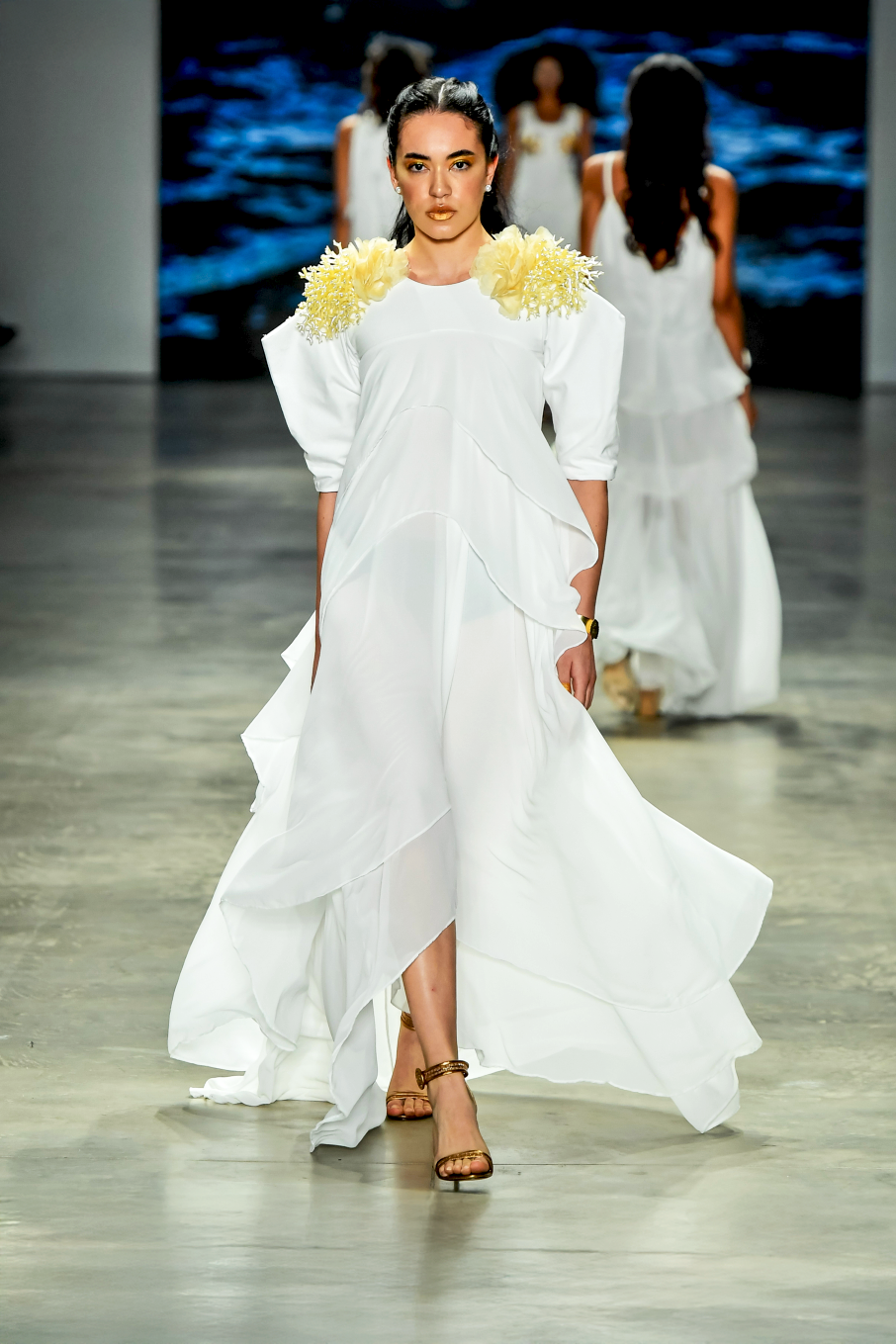 SANDÁLIA MARIA VITÓRIA - couro bronze