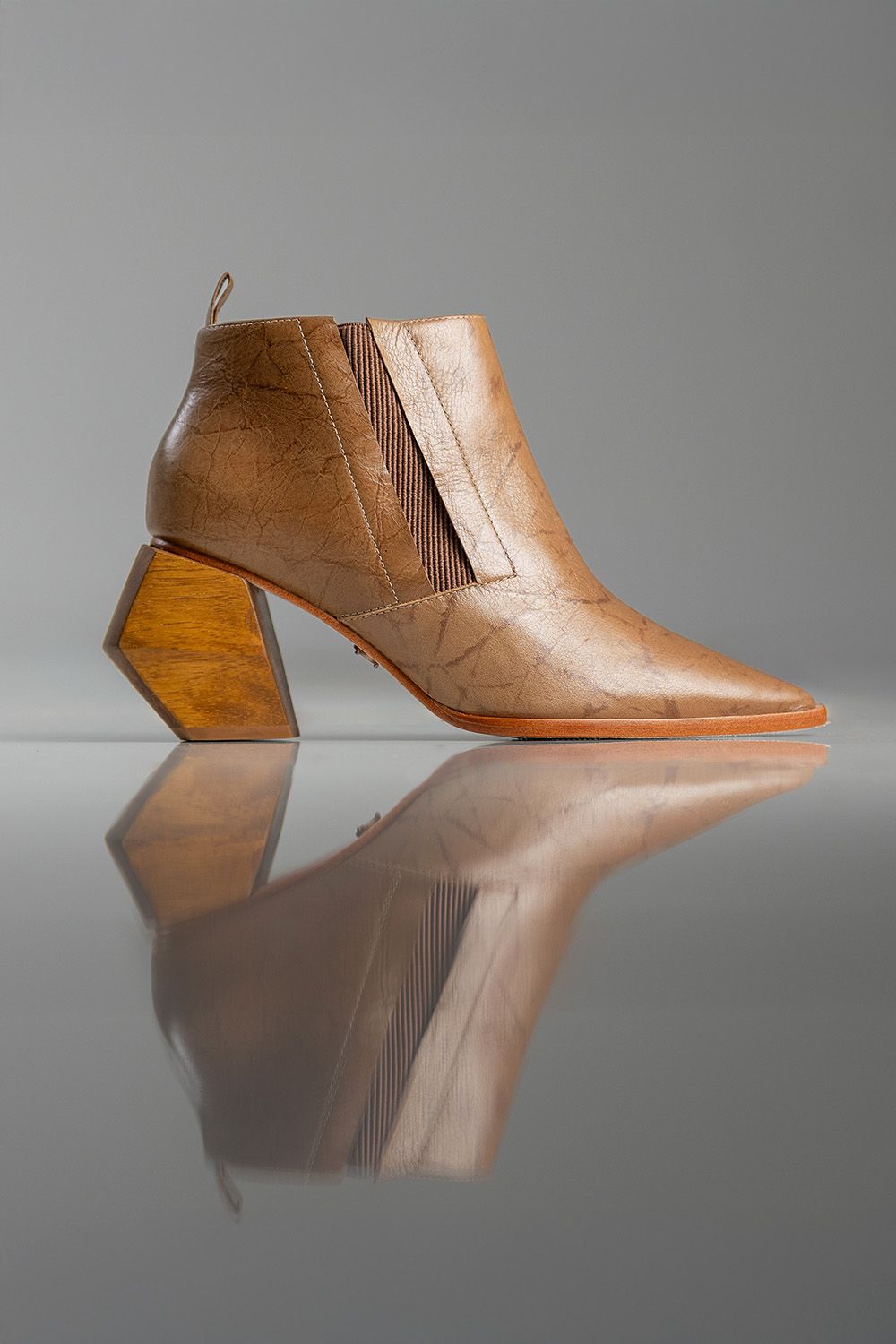 BOTA MARTA - couro efeito crinkle capuccino