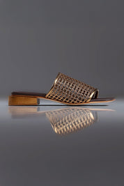 FLAT MARIA ALICE - couro bronze e café/ salto madeira