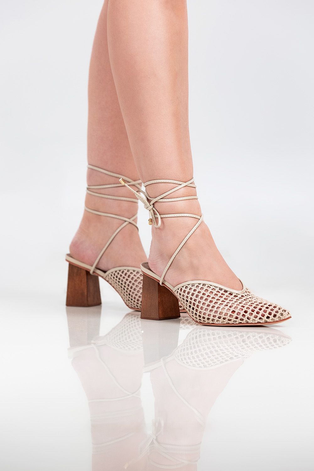 MULE MARIA EDUARDA - couro off white/ salto madeira castanheira