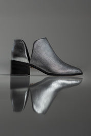 BOTA BEATRIZ - couro tipo lezard prata