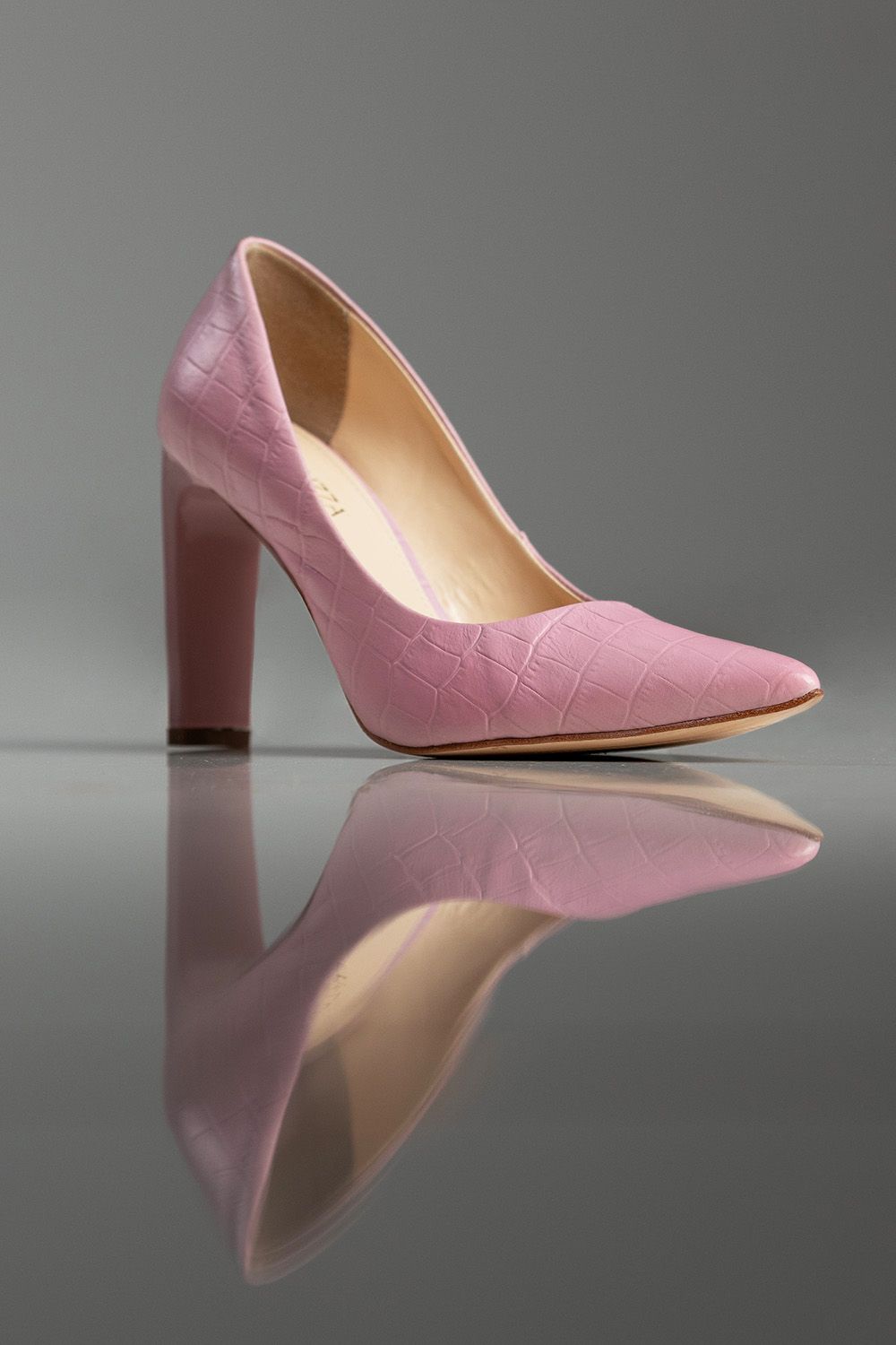 SCARPIN ELLORA - couro tipo croco jasmin/ salto laca jasmin