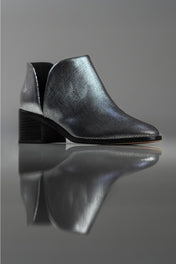 BOTA BEATRIZ - couro tipo lezard prata