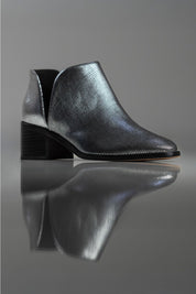 BOTA BEATRIZ - couro tipo lezard prata