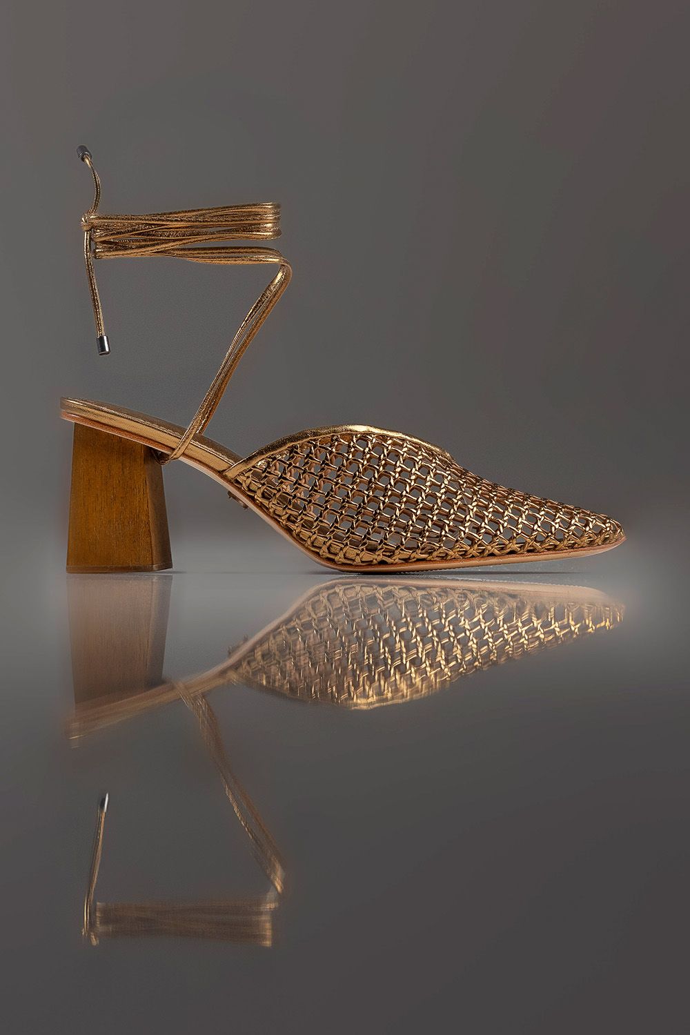 MULE MARIA EDUARDA - couro bronze/ salto madeira
