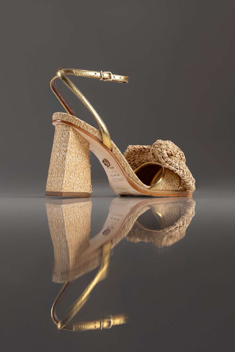 SANDÁLIA LOUISE - couro bronze e wood/ palha natural/ laço crochê de ráfia
