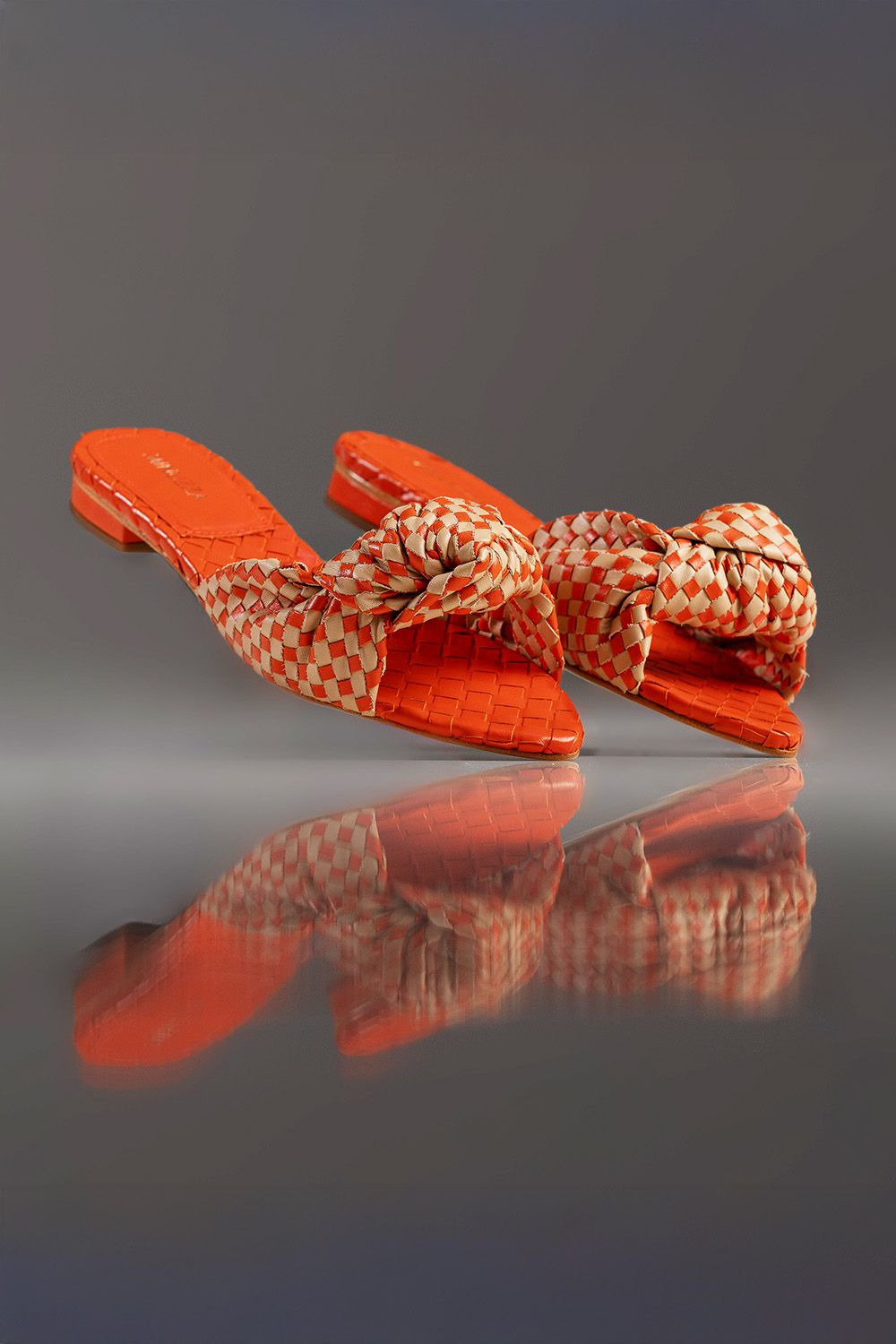 FLAT MARTINA - couro laranja e nude