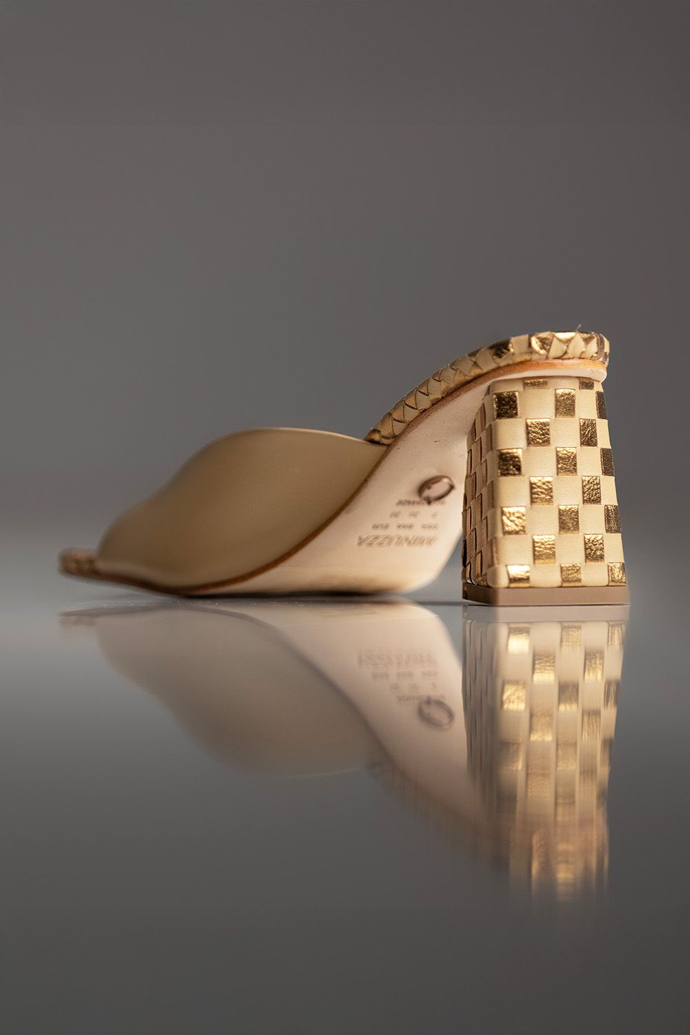 TAMANCO CELINA - couro nude e bronze