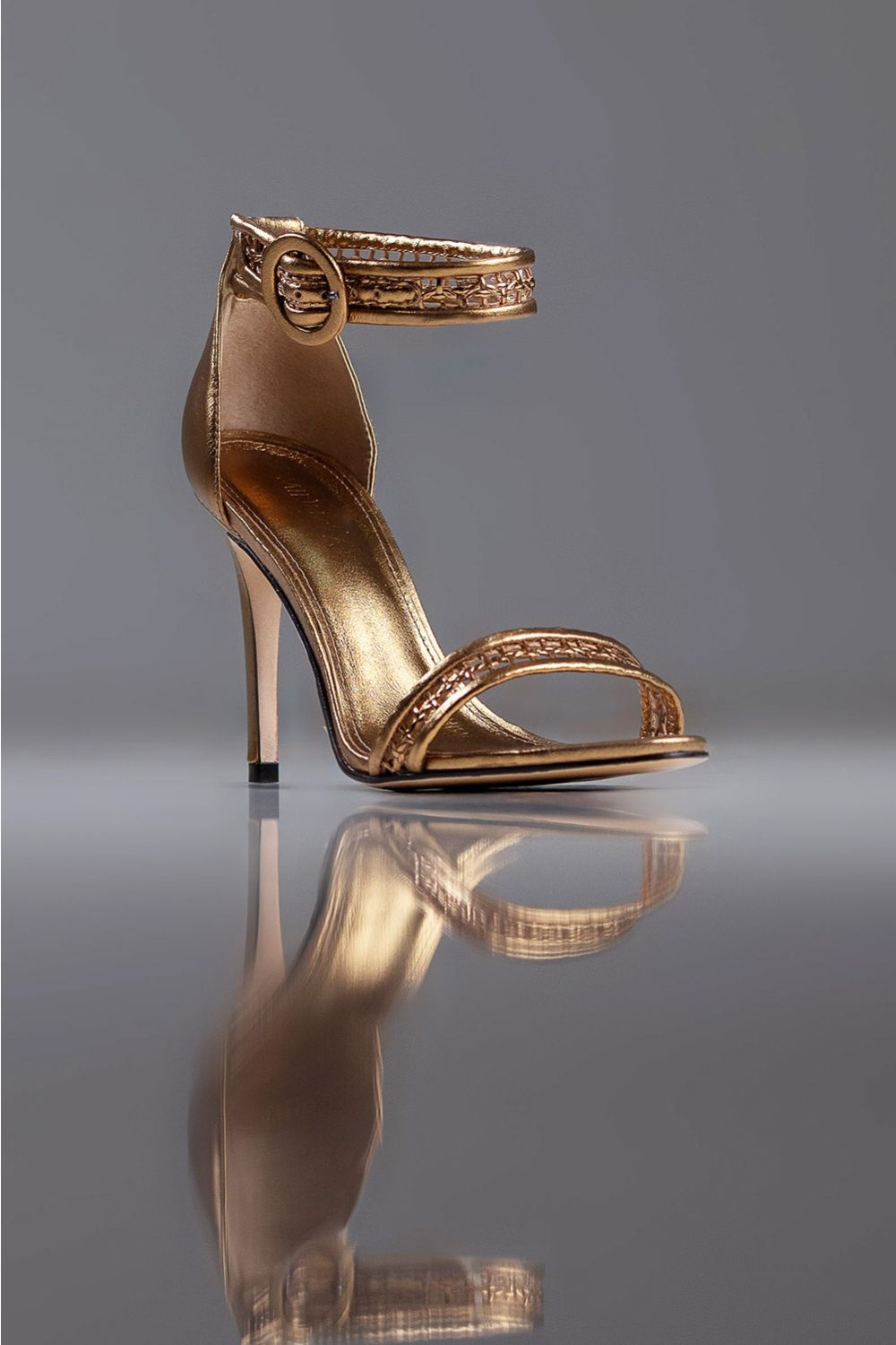 SANDÁLIA MARIA VITÓRIA - couro bronze