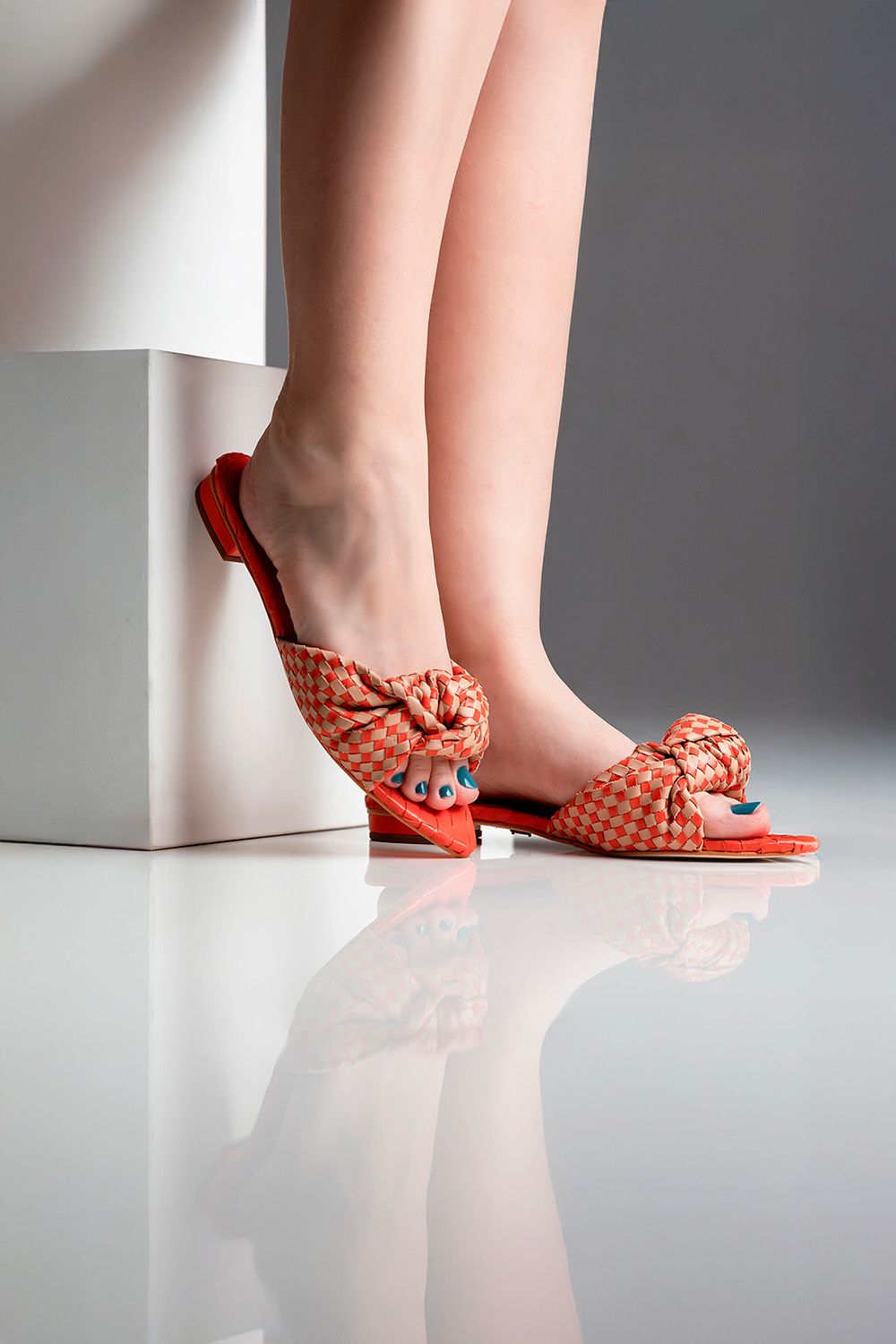 FLAT MARTINA - couro laranja e nude