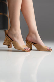 TAMANCO CELINA - couro nude e bronze