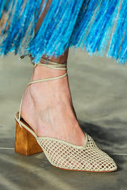 MULE MARIA EDUARDA - couro off white/ salto madeira castanheira